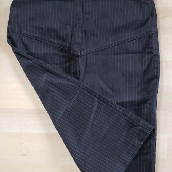 Buffalo David Bitton Y2K Stretch Pinstripe skirt w/lace detail slit & POCKETS - Picture 6 of 8